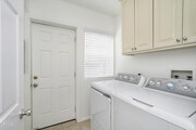 Photo - 1529 E Elizabeth St Townhome
