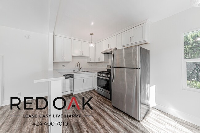 Photo - 641 N Serrano Ave Unit 1