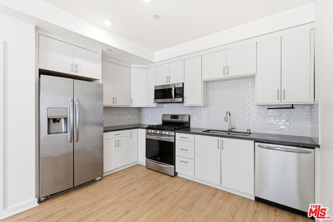 Photo - 11408 W Sarah St Unit 303