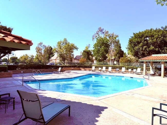 Best Value in Irvine! - Best Value in Irvine! Condo