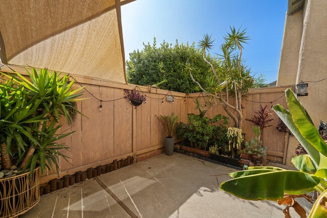 Photo - 2520 Ruhland Ave