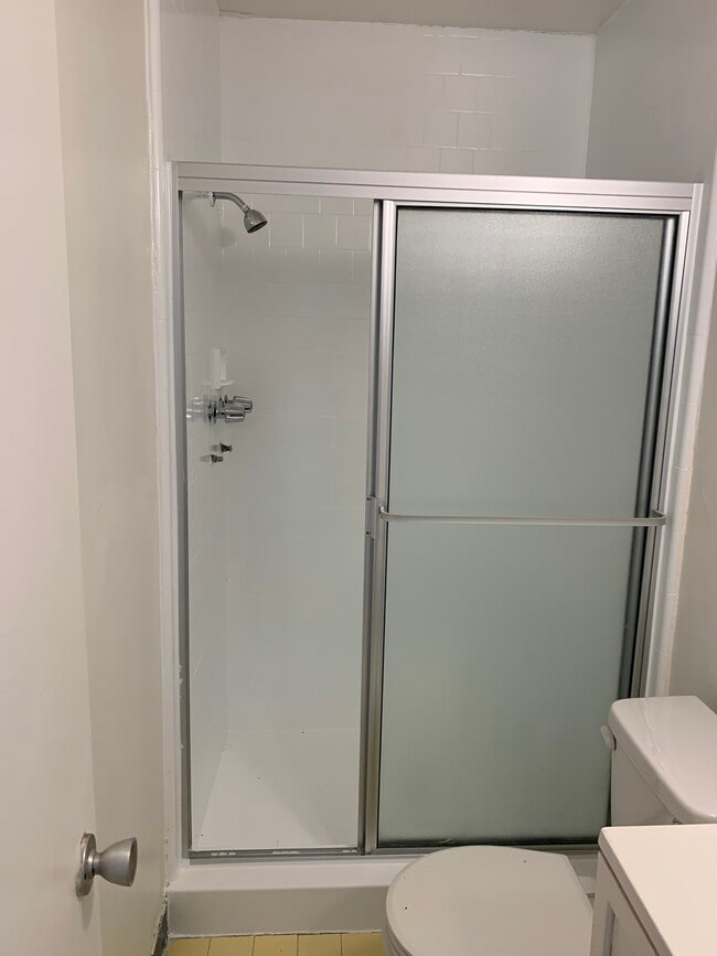 Photo - 11017 Strathmore Drive, Los Angeles