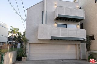 Photo - 21 1/2 Wavecrest Avenue, Los Angeles, CA 90291 - 3 BR 2 BA house