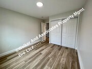 Photo - 917 E Cypress St House
