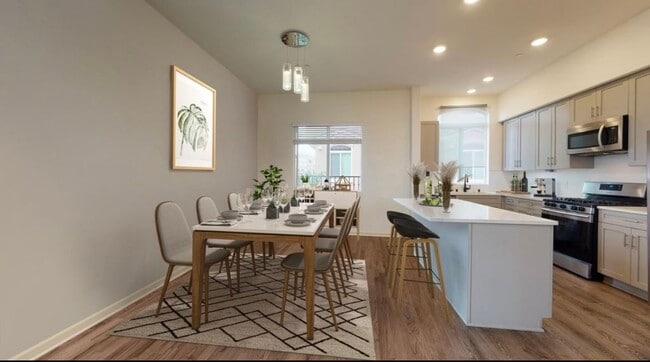 Dining/Kitchen - 812 Ada St Unit 6