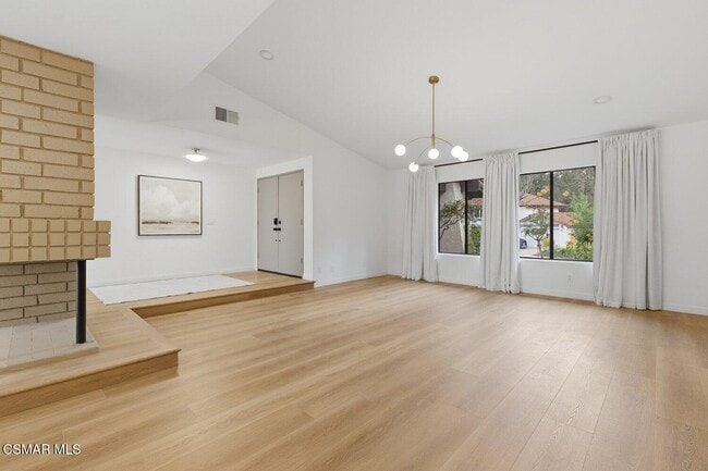 Photo - 822 Rim Crest Dr