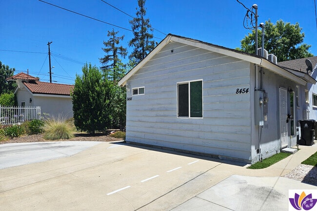 Building Photo - 8454 Zelzah Ave Rental