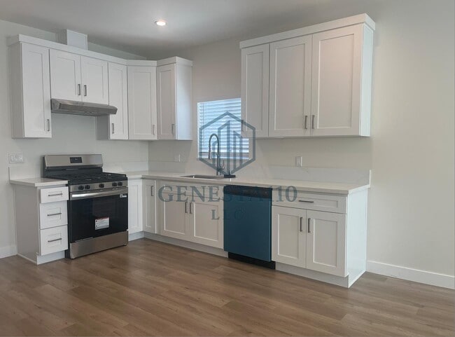 Photo - 11040 Genesta Ave Unit Lower Level