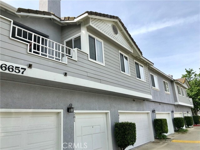 Building Photo - 6657 Canterbury Dr Unit 202 Rental