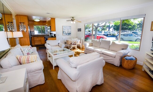 Photo - 1052 Isabella Ave Unit Vacation Rental