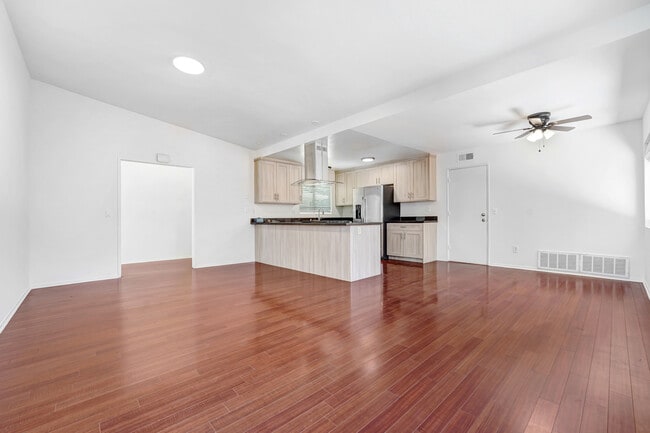 Dining/Kitchen - 22819 Gershwin Dr