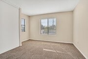 Photo - Sunny, spacious condo close to SDSU, shops...