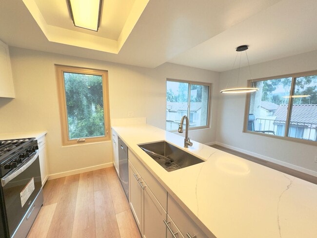 Building Photo - FULLY REMODELED: Spacious 3 bedroom condo in San Marcos With AC