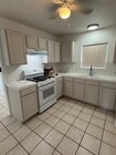 Photo - 4956 Howard St