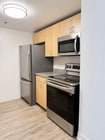 Kitchen - 425 W Beech St Unit 208