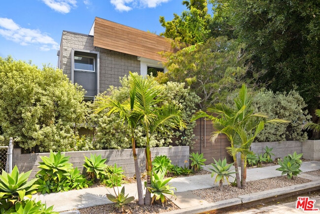 Photo - 710 Milwood Ave