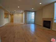 Photo - 5143 White Oak Ave Unit 102