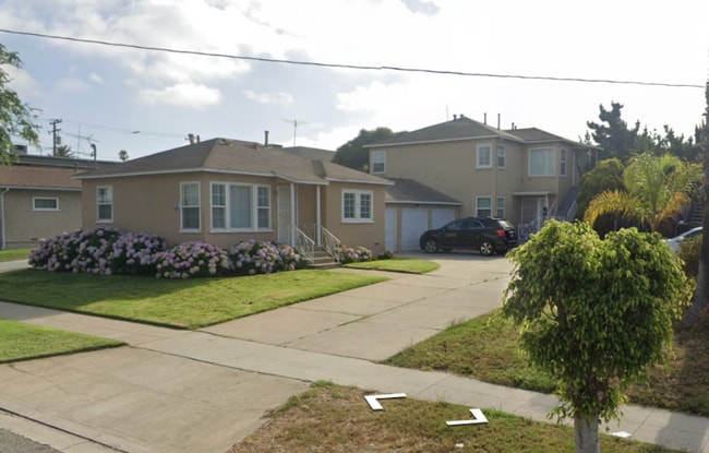 Building Photo - 520 S Inglewood Ave Rental