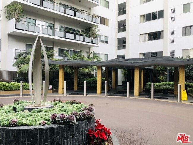 Photo - 1155 N La Cienega Blvd Unit 108