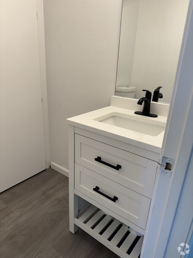Building Photo - 1434 Hilltop Dr Unit 31 Rental