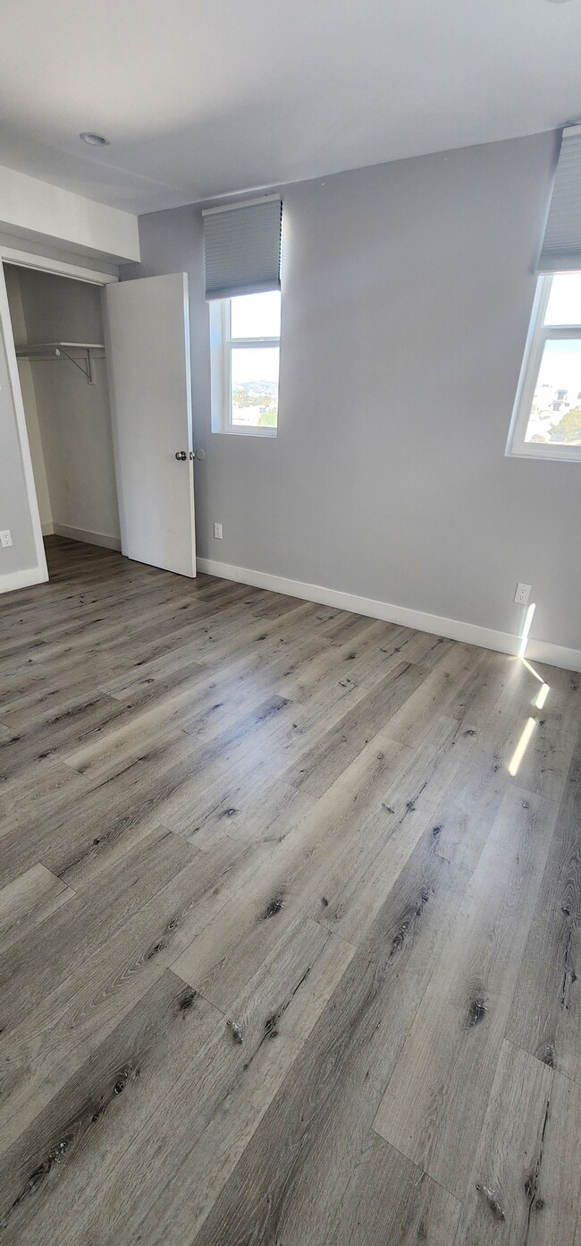 Photo - 4651 W 18th St