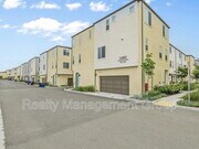 Photo - 5480 Shorefront Dr