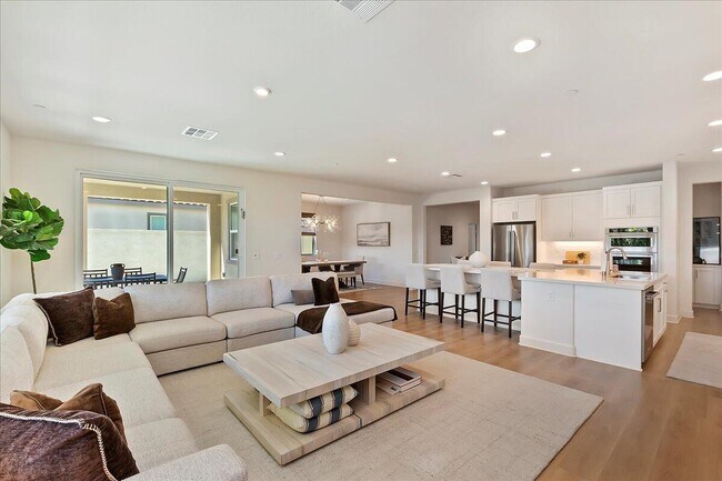 Photo - 80435 Palatine Ct