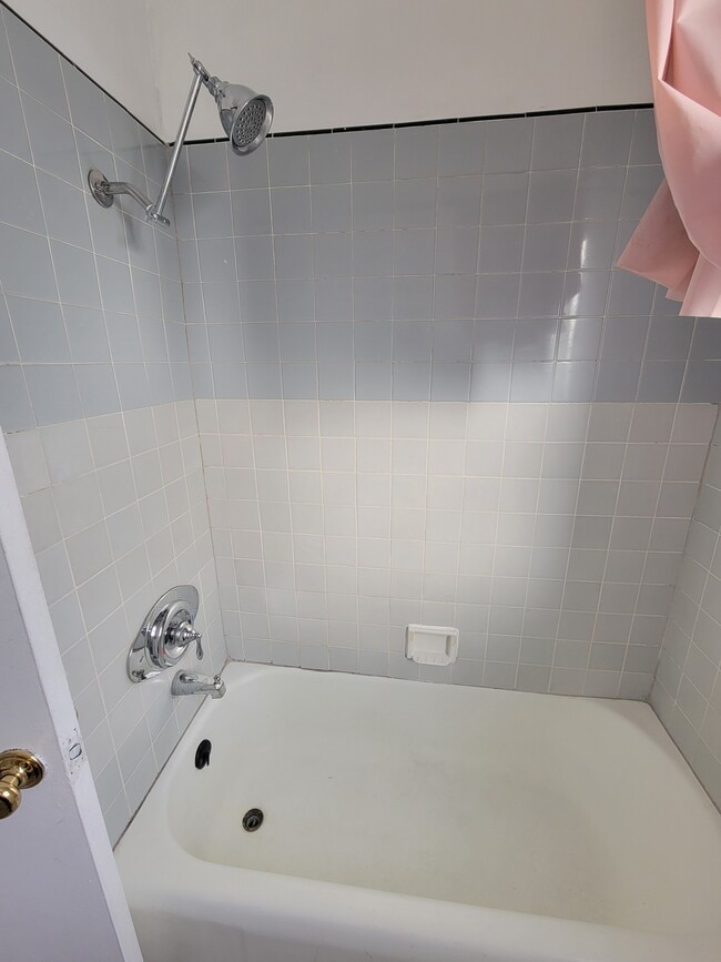 Photo - 875 N Hoover St Unit 875