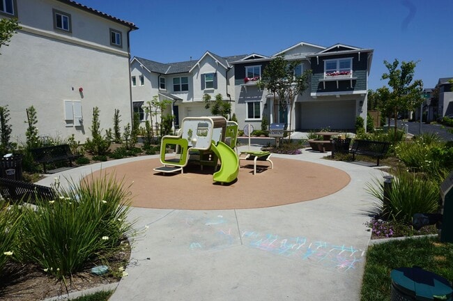 Photo - Stunning 4 Bedroom 3 Bath Plus Loft Home in Costa Mesa