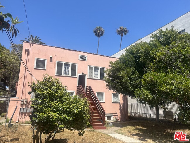 Photo - 1042 2nd St Unit 3