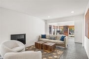Photo - 646 6th St House