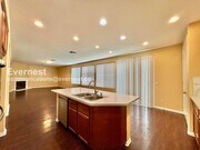 Photo - 5 Bed/3.5 Bath Home with Garage / Vouchers Accepted / Available Now!
