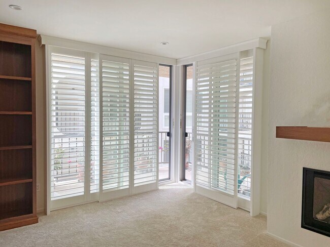 Photo - 2 Bed, 2 Bath Condo on the Esplanade with ... Unit 419