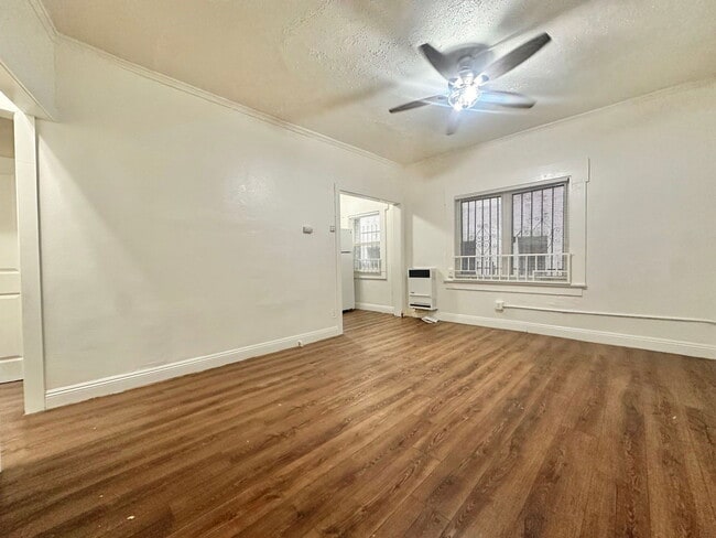 Building Photo - 684 S Rampart Blvd Unit 437