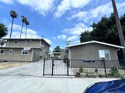 Photo - Newly Renovated 3 Bed, 3 Bath Ground Floor... House