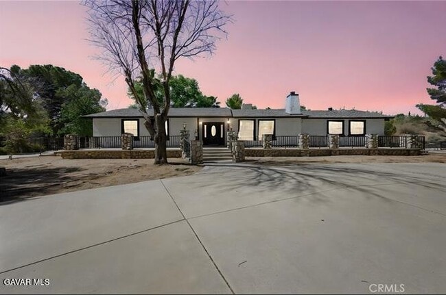 Photo - 712 Ave R-8