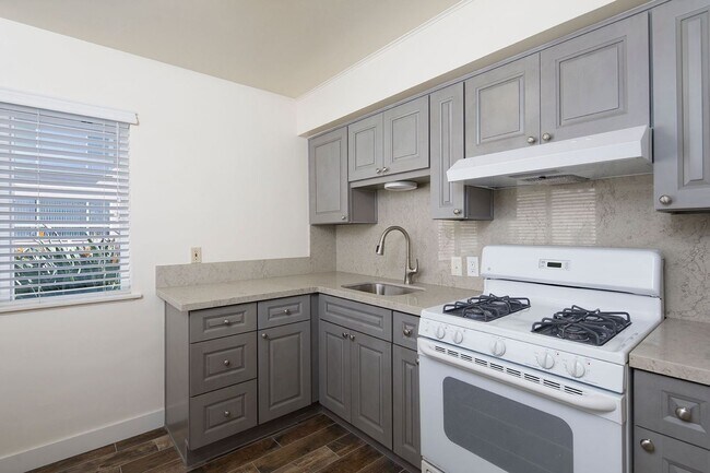 Photo - *RARE* Studio in La Jolla ~ Just 1 MILE fr... Unit 1A