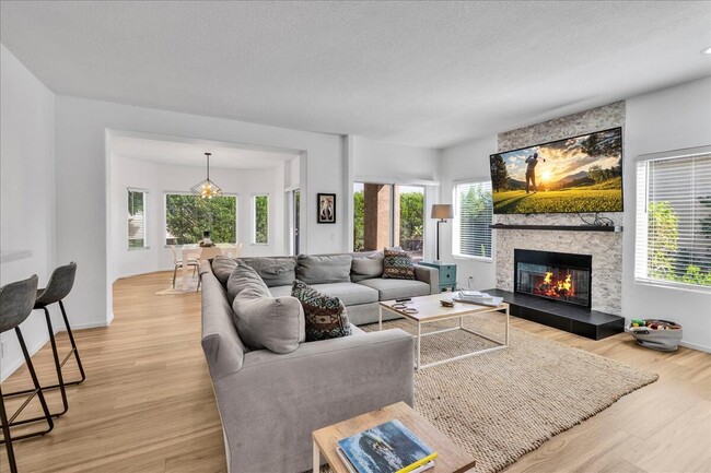 Photo - 48137 Vista Cielo