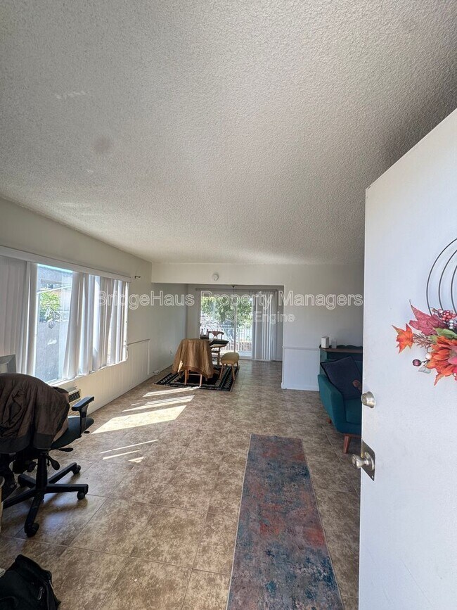 Photo - 1000 Leslie Rd Unit D