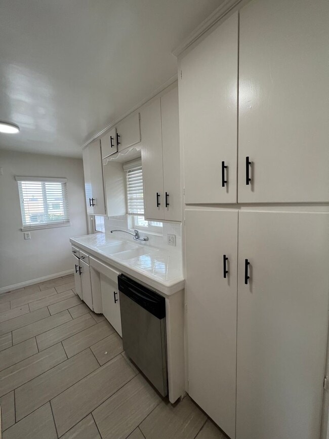 Photo - Ebers/Cape May Unit 2037