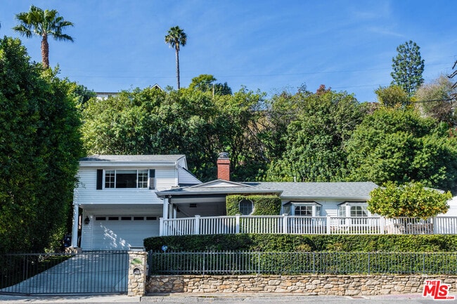 Photo - 3955 Weslin Ave