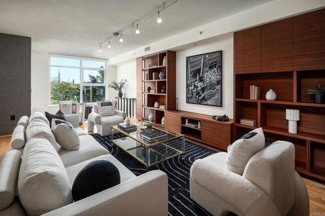 Building Photo - 1431 Pacific Hwy Unit 315