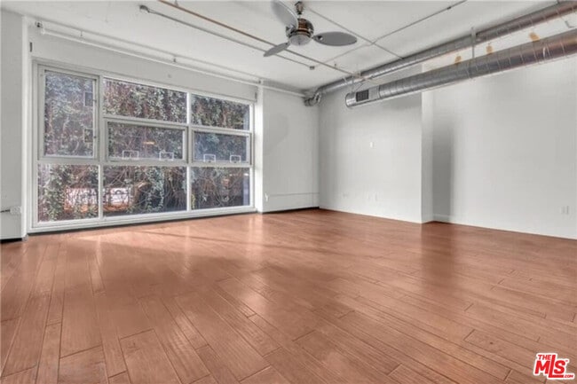 Photo - 510 S Hewitt St Unit 102