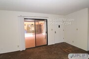 Photo - 2863 Broadway Unit 102