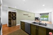 Photo - 7133 Hawthorn Ave Unit 202