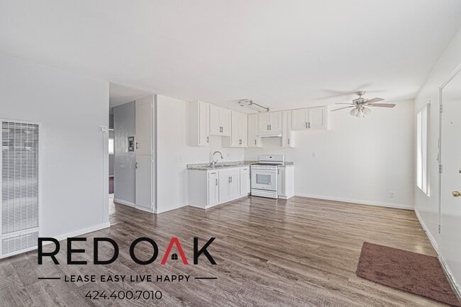 Building Photo - 9210 Somerset Blvd Unit 2