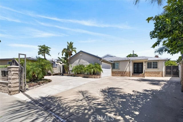 Photo - 14827 Dearborn St