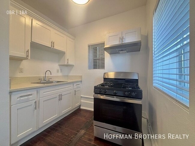 Photo - 915 S Carondelet St Unit 306