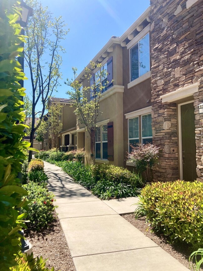 Photo - 30505 Canyon Hills Rd Townhome