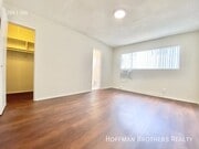 Photo - 7010 Lanewood Ave Unit 201